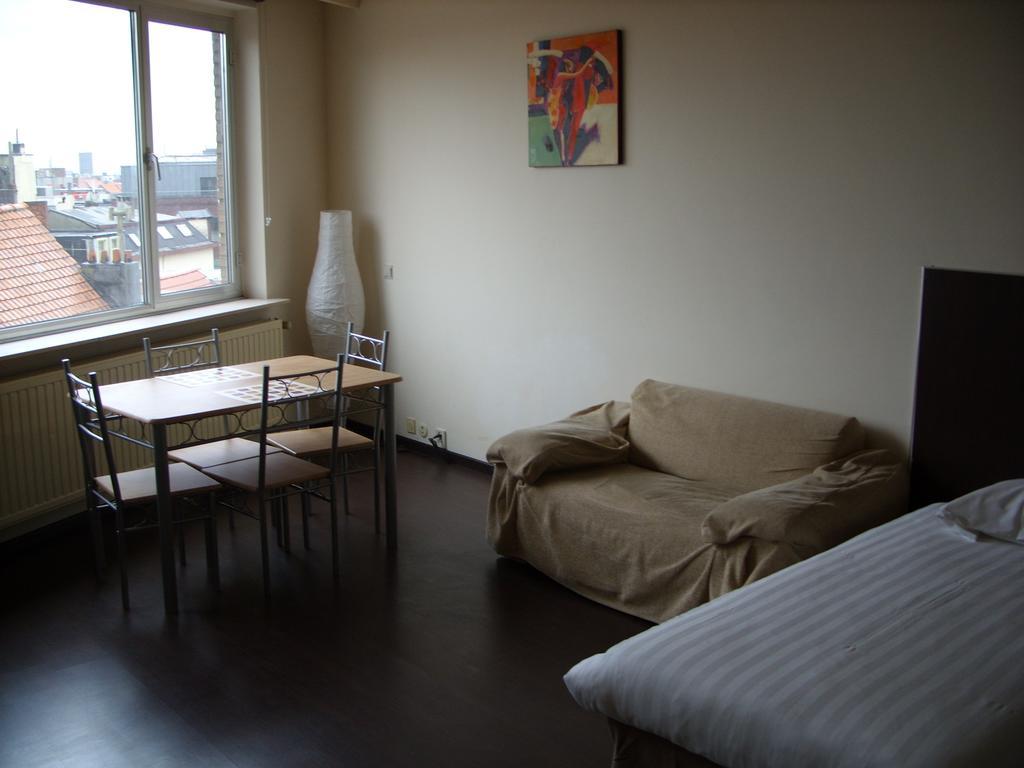 Budget Flats Brussel Bagian luar foto